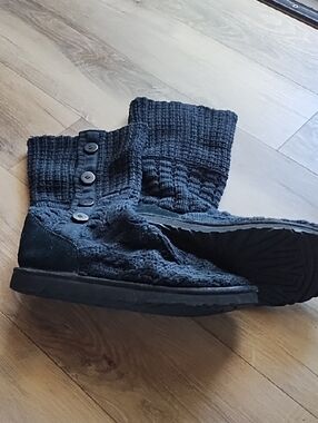 UGG Black Knit Button-Accent Casual Boots